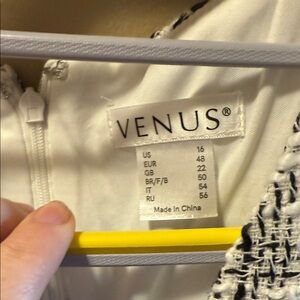 VENUS Monochrome Textured Dress